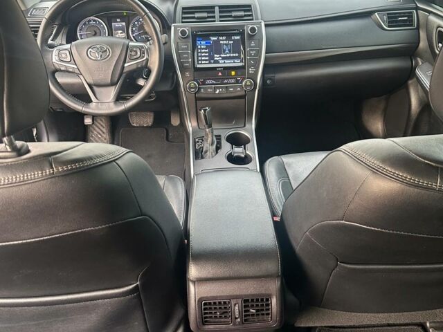 Серый Тойота Камри, объемом двигателя 2.5 л и пробегом 110 тыс. км за 17500 $, фото 18 на Automoto.ua