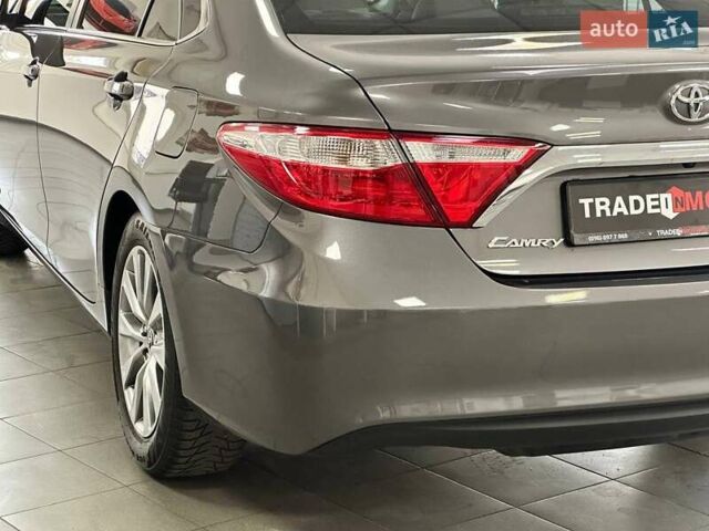 Сірий Тойота Камрі, об'ємом двигуна 2.49 л та пробігом 73 тис. км за 15490 $, фото 10 на Automoto.ua