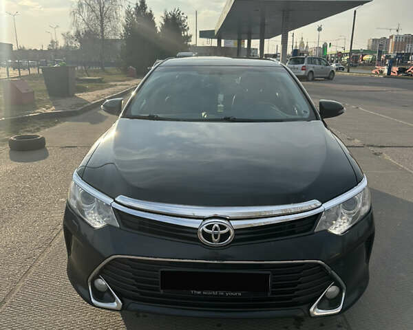 Сірий Тойота Камрі, об'ємом двигуна 2.49 л та пробігом 295 тис. км за 14500 $, фото 1 на Automoto.ua