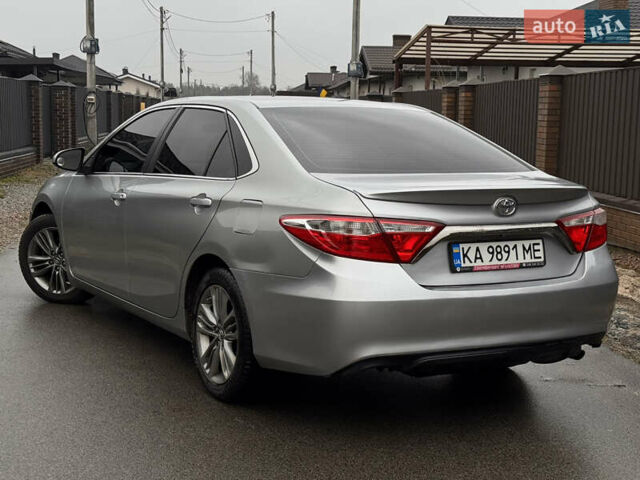 Серый Тойота Камри, объемом двигателя 2.49 л и пробегом 292 тыс. км за 10999 $, фото 12 на Automoto.ua