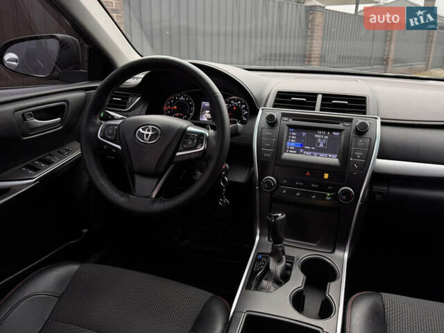 Серый Тойота Камри, объемом двигателя 2.49 л и пробегом 292 тыс. км за 10999 $, фото 26 на Automoto.ua