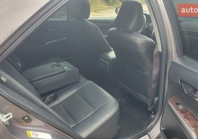 Тойота Камри 2016 в Луцке на Automoto.ua Серый Тойота Камри, объемом двигателя 2.49 л и пробегом 170 тыс. км за 17000 $, фото 42 на Automoto.ua