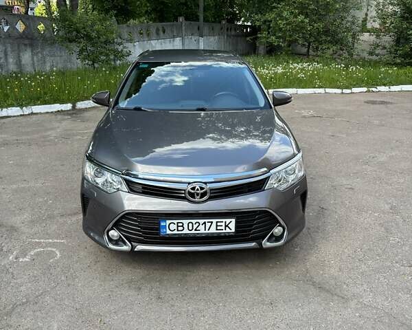 Серый Тойота Камри, объемом двигателя 2.49 л и пробегом 163 тыс. км за 17000 $, фото 4 на Automoto.ua
