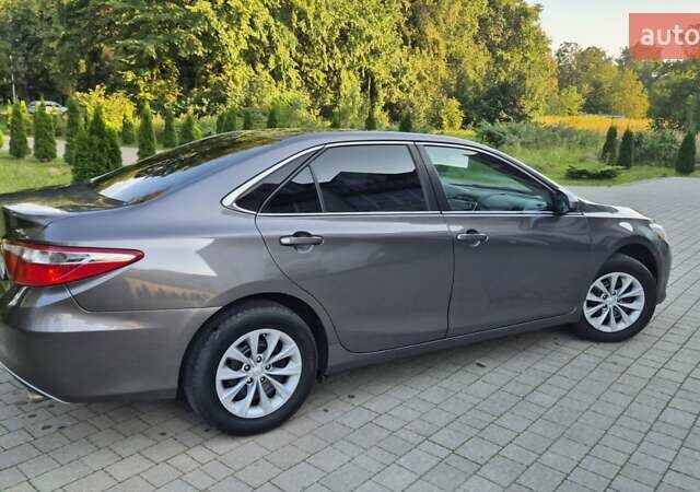 Сірий Тойота Камрі, об'ємом двигуна 2.49 л та пробігом 225 тис. км за 16550 $, фото 28 на Automoto.ua