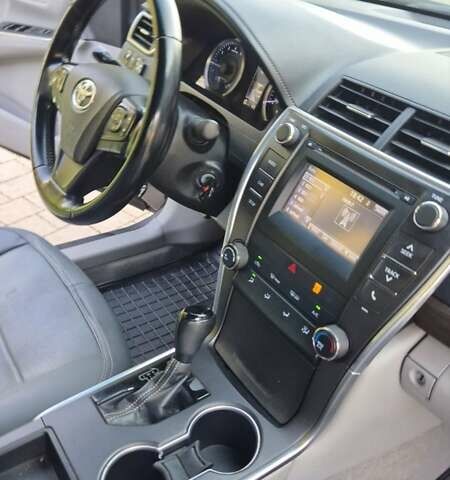 Сірий Тойота Камрі, об'ємом двигуна 2.49 л та пробігом 225 тис. км за 16550 $, фото 34 на Automoto.ua
