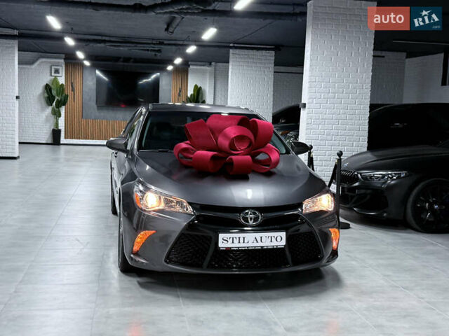 Серый Тойота Камри, объемом двигателя 2.49 л и пробегом 106 тыс. км за 12999 $, фото 64 на Automoto.ua