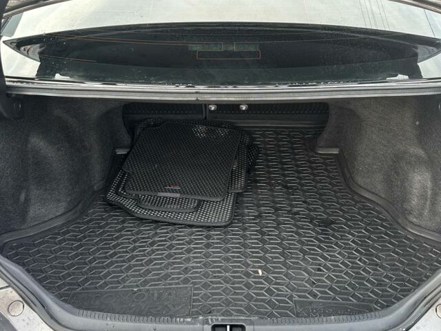 Серый Тойота Камри, объемом двигателя 2.5 л и пробегом 110 тыс. км за 17500 $, фото 17 на Automoto.ua