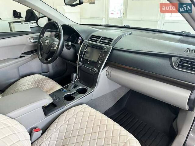 Сірий Тойота Камрі, об'ємом двигуна 2.49 л та пробігом 73 тис. км за 15490 $, фото 44 на Automoto.ua