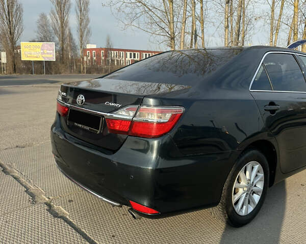 Сірий Тойота Камрі, об'ємом двигуна 2.49 л та пробігом 295 тис. км за 14500 $, фото 4 на Automoto.ua