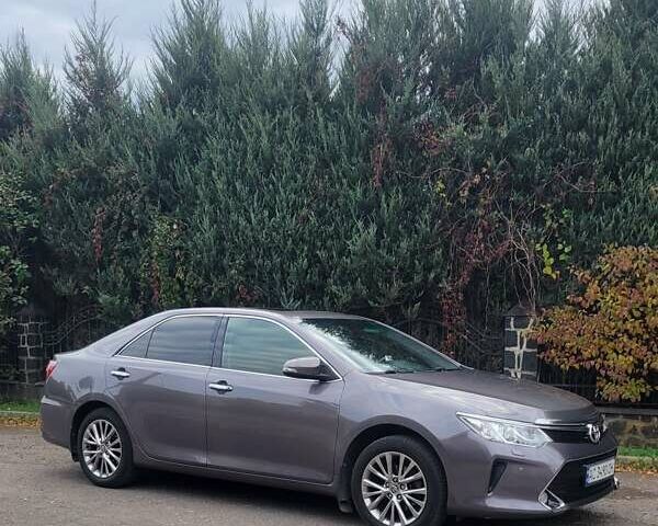 Тойота Камри 2016 в Луцке на Automoto.ua Серый Тойота Камри, объемом двигателя 2.49 л и пробегом 170 тыс. км за 17000 $, фото 2 на Automoto.ua