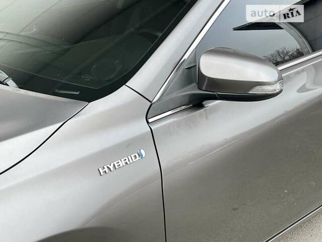 Сірий Тойота Камрі, об'ємом двигуна 2.5 л та пробігом 175 тис. км за 21900 $, фото 4 на Automoto.ua