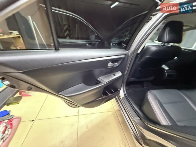 Серый Тойота Камри, объемом двигателя 2.49 л и пробегом 106 тыс. км за 12999 $, фото 25 на Automoto.ua