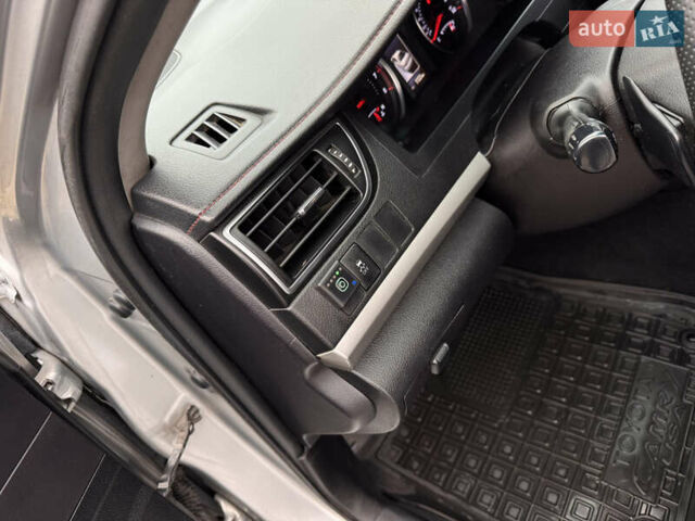 Серый Тойота Камри, объемом двигателя 2.49 л и пробегом 292 тыс. км за 10999 $, фото 24 на Automoto.ua