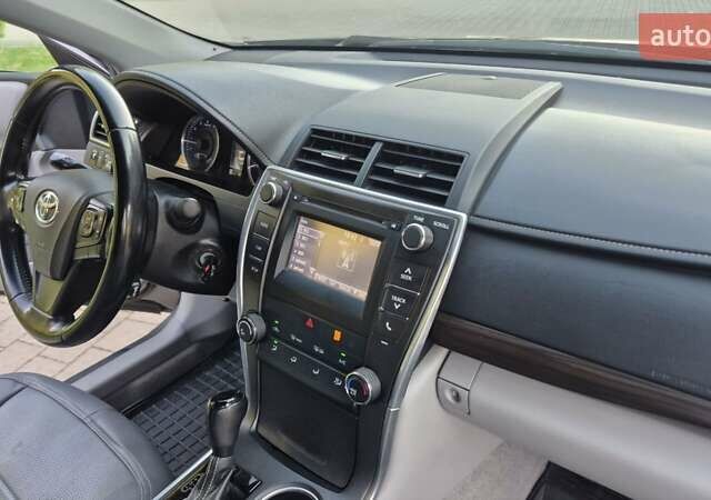 Сірий Тойота Камрі, об'ємом двигуна 2.49 л та пробігом 225 тис. км за 16550 $, фото 38 на Automoto.ua