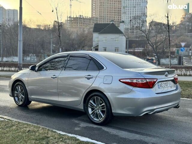 Серый Тойота Камри, объемом двигателя 2.5 л и пробегом 145 тыс. км за 14300 $, фото 7 на Automoto.ua