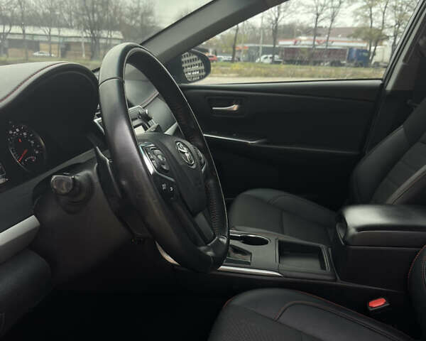 Серый Тойота Камри, объемом двигателя 2.49 л и пробегом 69 тыс. км за 15450 $, фото 25 на Automoto.ua