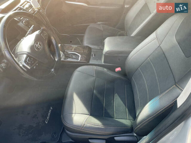 Серый Тойота Камри, объемом двигателя 2.49 л и пробегом 186 тыс. км за 16500 $, фото 12 на Automoto.ua