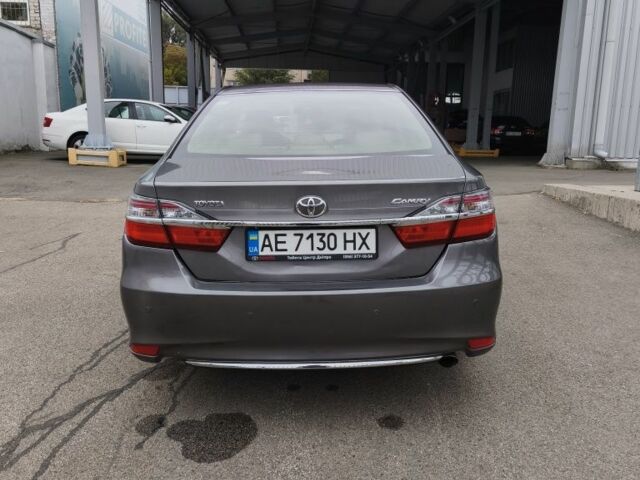 Сірий Тойота Камрі, об'ємом двигуна 2.5 л та пробігом 288 тис. км за 15000 $, фото 2 на Automoto.ua