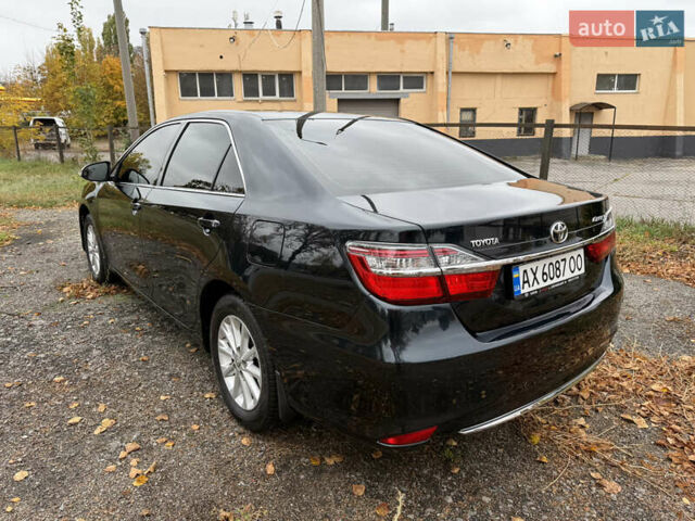 Серый Тойота Камри, объемом двигателя 2.49 л и пробегом 231 тыс. км за 16000 $, фото 3 на Automoto.ua