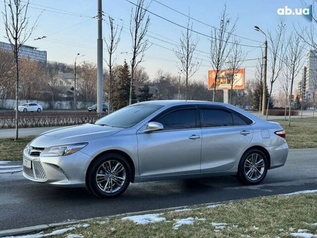 Серый Тойота Камри, объемом двигателя 2.5 л и пробегом 145 тыс. км за 14300 $, фото 8 на Automoto.ua
