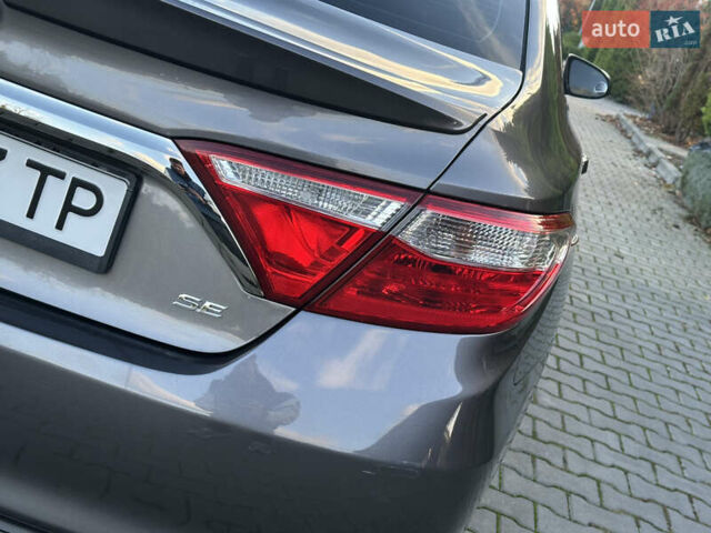 Серый Тойота Камри, объемом двигателя 2.49 л и пробегом 125 тыс. км за 14200 $, фото 16 на Automoto.ua