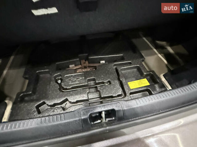 Серый Тойота Камри, объемом двигателя 2.49 л и пробегом 106 тыс. км за 12999 $, фото 50 на Automoto.ua