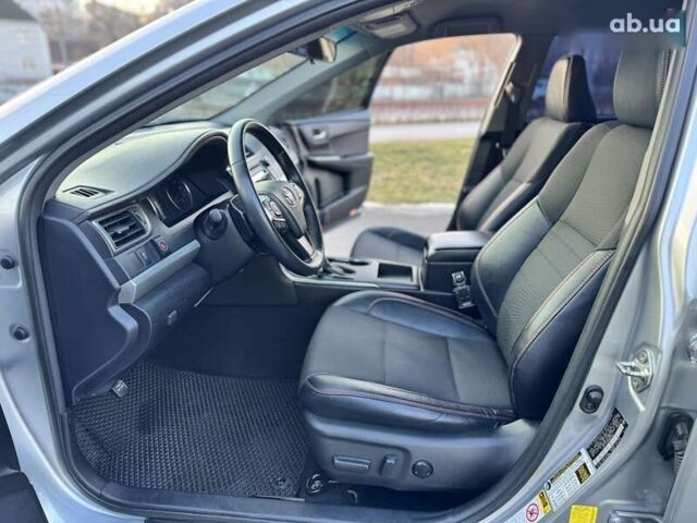 Серый Тойота Камри, объемом двигателя 2.5 л и пробегом 145 тыс. км за 14300 $, фото 17 на Automoto.ua