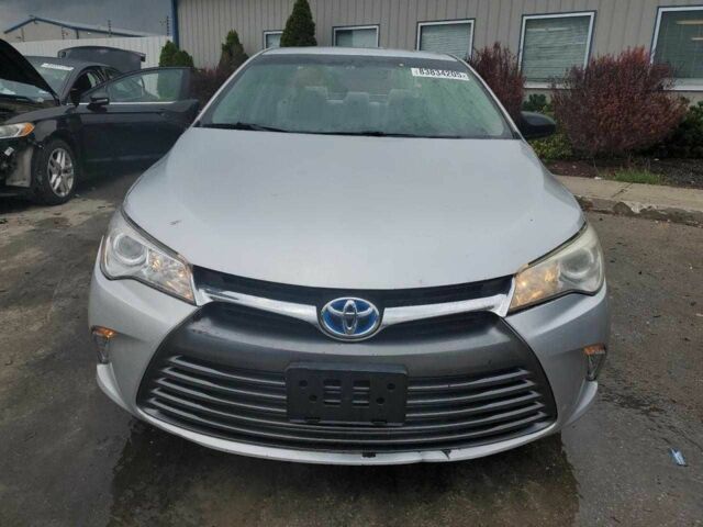 Серый Тойота Камри, объемом двигателя 2.5 л и пробегом 120 тыс. км за 2200 $, фото 3 на Automoto.ua