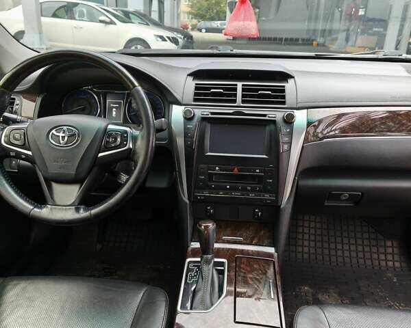 Сірий Тойота Камрі, об'ємом двигуна 2.49 л та пробігом 288 тис. км за 15000 $, фото 3 на Automoto.ua