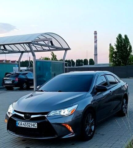 Сірий Тойота Камрі, об'ємом двигуна 2.5 л та пробігом 114 тис. км за 13200 $, фото 12 на Automoto.ua