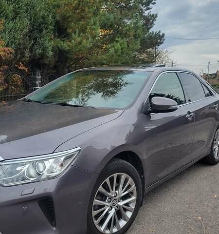 Тойота Камри 2016 в Луцке на Automoto.ua Серый Тойота Камри, объемом двигателя 2.49 л и пробегом 170 тыс. км за 17000 $, фото 61 на Automoto.ua