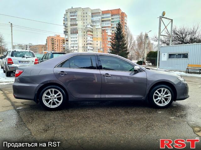 Серый Тойота Камри, объемом двигателя 2.5 л и пробегом 162 тыс. км за 16700 $, фото 5 на Automoto.ua