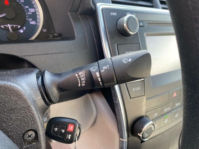 Серый Тойота Камри, объемом двигателя 2.5 л и пробегом 78 тыс. км за 16500 $, фото 19 на Automoto.ua