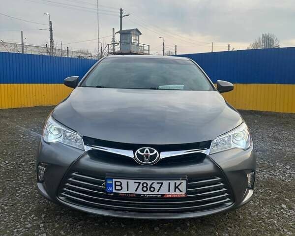 Серый Тойота Камри, объемом двигателя 2.5 л и пробегом 110 тыс. км за 15999 $, фото 2 на Automoto.ua