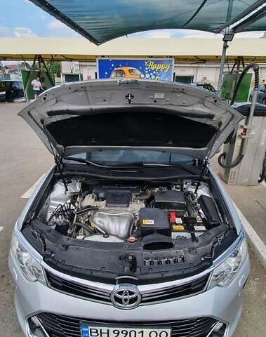 Серый Тойота Камри, объемом двигателя 2.5 л и пробегом 103 тыс. км за 16600 $, фото 1 на Automoto.ua