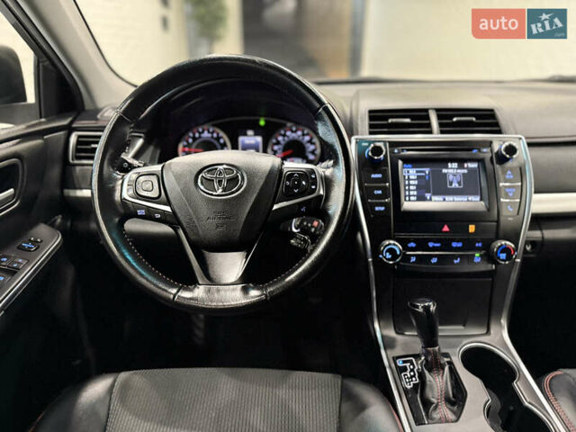 Серый Тойота Камри, объемом двигателя 2.49 л и пробегом 106 тыс. км за 12999 $, фото 57 на Automoto.ua