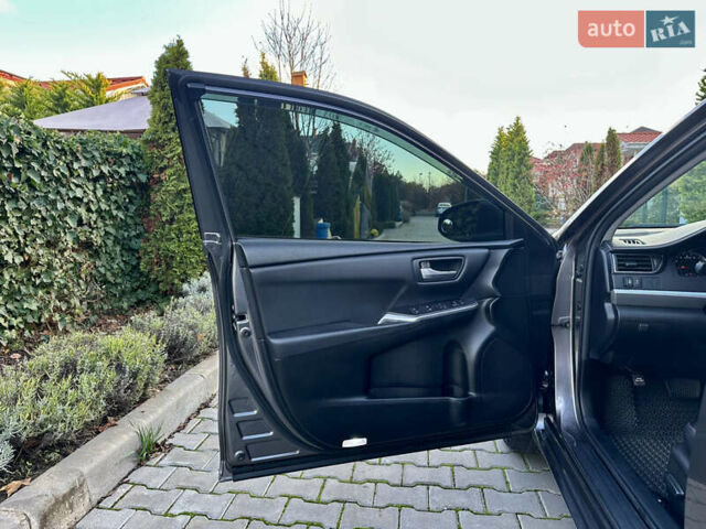 Серый Тойота Камри, объемом двигателя 2.49 л и пробегом 125 тыс. км за 14200 $, фото 30 на Automoto.ua