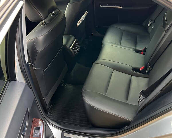 Серый Тойота Камри, объемом двигателя 2.49 л и пробегом 200 тыс. км за 17800 $, фото 10 на Automoto.ua