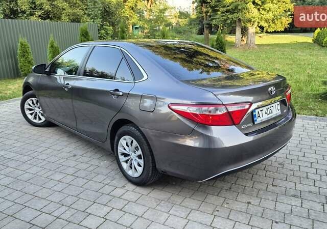 Сірий Тойота Камрі, об'ємом двигуна 2.49 л та пробігом 225 тис. км за 16550 $, фото 14 на Automoto.ua