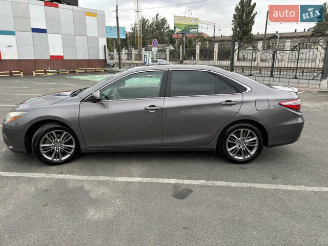 Сірий Тойота Камрі, об'ємом двигуна 2.49 л та пробігом 118 тис. км за 13600 $, фото 8 на Automoto.ua