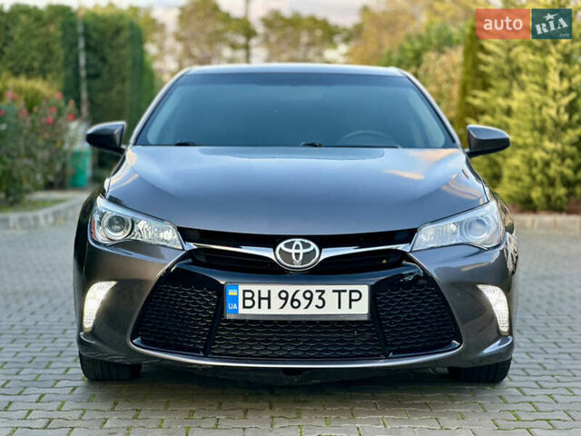 Серый Тойота Камри, объемом двигателя 2.49 л и пробегом 125 тыс. км за 14200 $, фото 9 на Automoto.ua