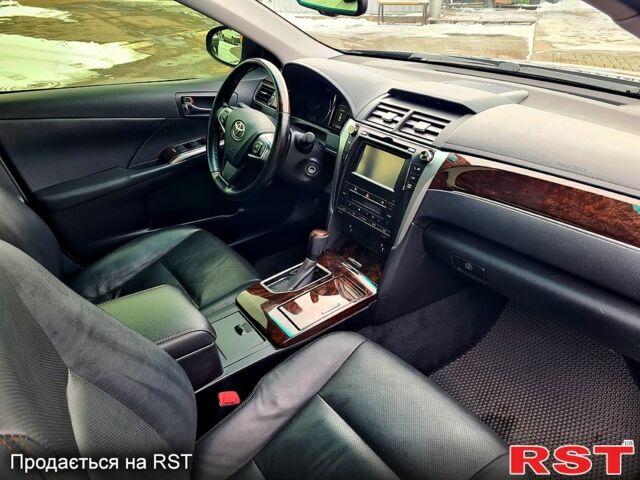 Серый Тойота Камри, объемом двигателя 2.5 л и пробегом 162 тыс. км за 16700 $, фото 9 на Automoto.ua