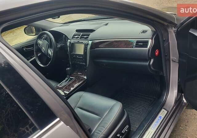 Тойота Камри 2016 в Луцке на Automoto.ua Серый Тойота Камри, объемом двигателя 2.49 л и пробегом 170 тыс. км за 17000 $, фото 37 на Automoto.ua