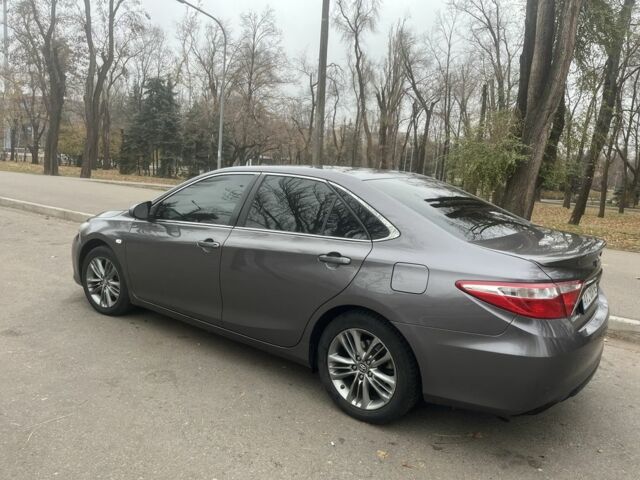 Сірий Тойота Камрі, об'ємом двигуна 2.5 л та пробігом 194 тис. км за 13000 $, фото 7 на Automoto.ua