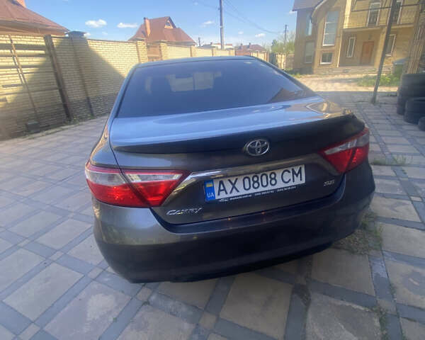 Сірий Тойота Камрі, об'ємом двигуна 2.5 л та пробігом 141 тис. км за 11800 $, фото 2 на Automoto.ua