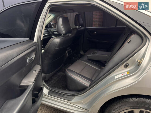 Серый Тойота Камри, объемом двигателя 2.49 л и пробегом 292 тыс. км за 10999 $, фото 31 на Automoto.ua