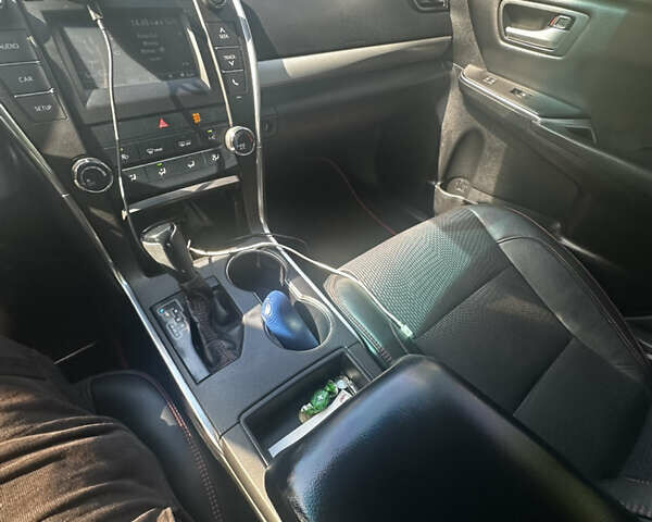 Сірий Тойота Камрі, об'ємом двигуна 2.49 л та пробігом 193 тис. км за 14800 $, фото 10 на Automoto.ua