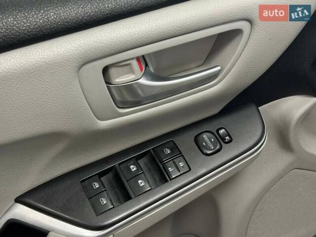 Сірий Тойота Камрі, об'ємом двигуна 2.49 л та пробігом 73 тис. км за 15490 $, фото 18 на Automoto.ua