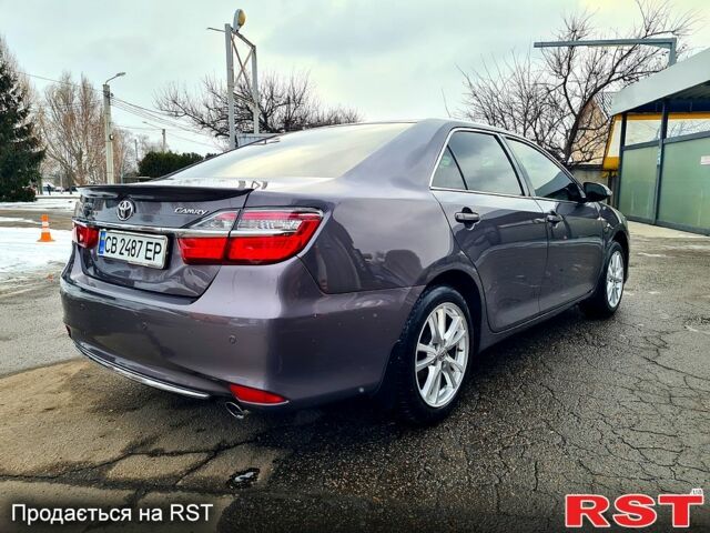 Серый Тойота Камри, объемом двигателя 2.5 л и пробегом 162 тыс. км за 16700 $, фото 2 на Automoto.ua