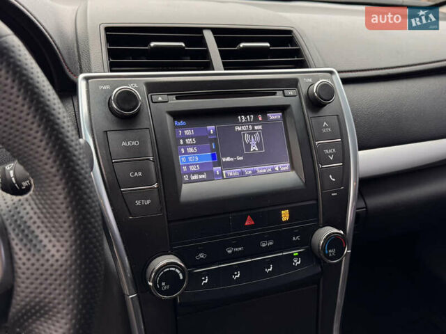 Серый Тойота Камри, объемом двигателя 2.49 л и пробегом 292 тыс. км за 10999 $, фото 25 на Automoto.ua